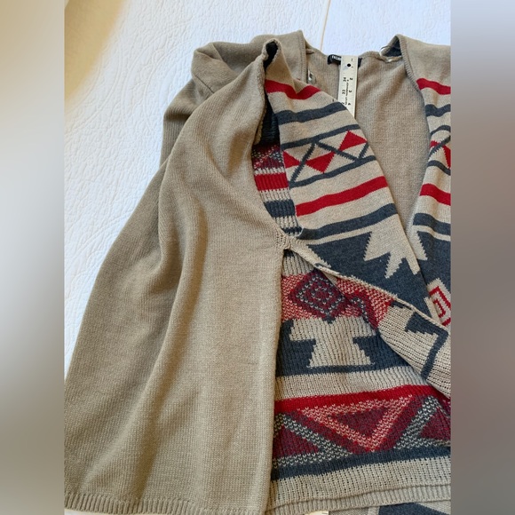 Fashion Union blanket wrap shawl Aztec - Picture 4 of 6